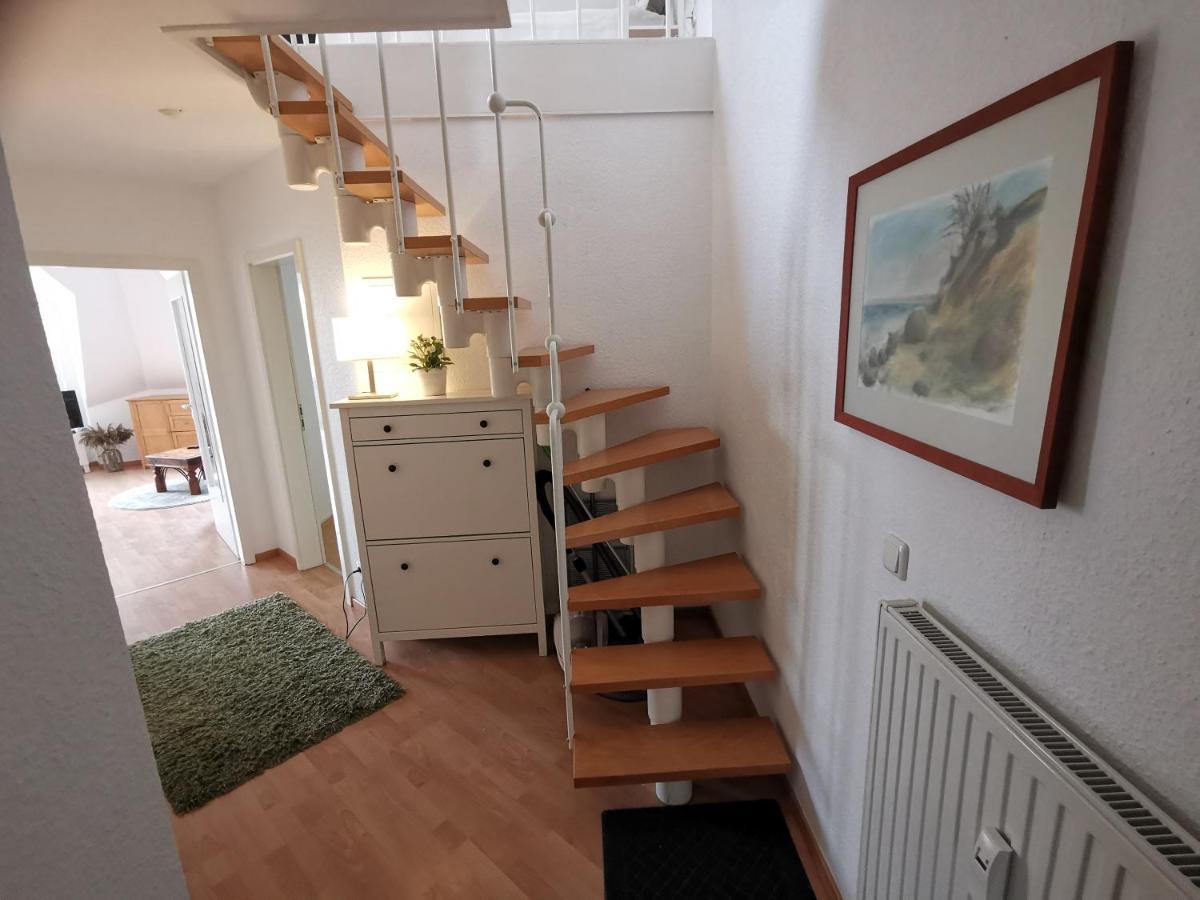 Ostseewelle Niendorf Parkplatz Nur Fuer Autos Bis 1,50M Hoehe Häven Exterior foto